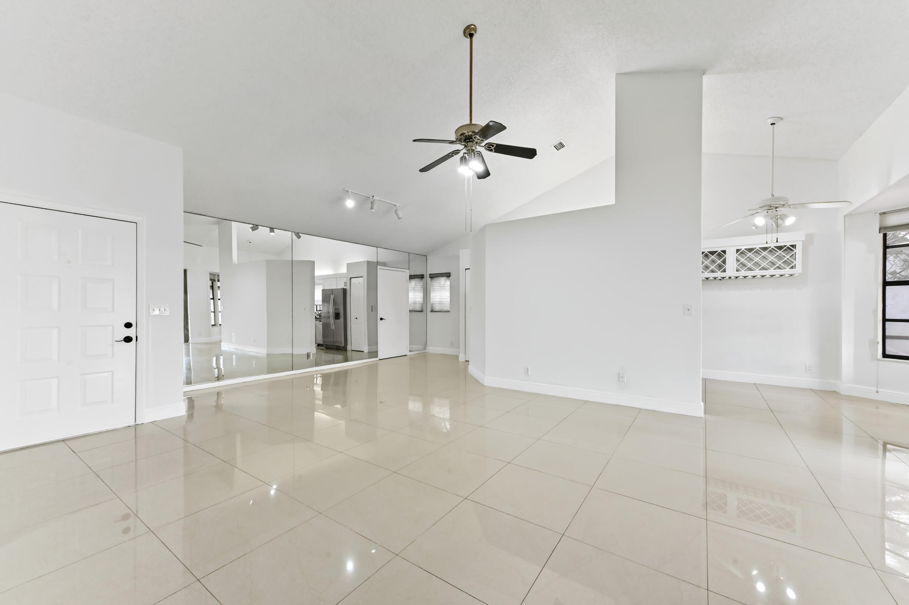 5421 Helene Circle — Photo 5