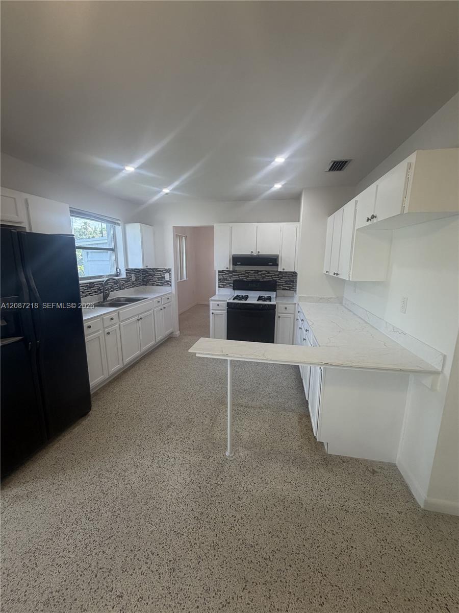 9610 SW 58th St # 9610 — Photo 2