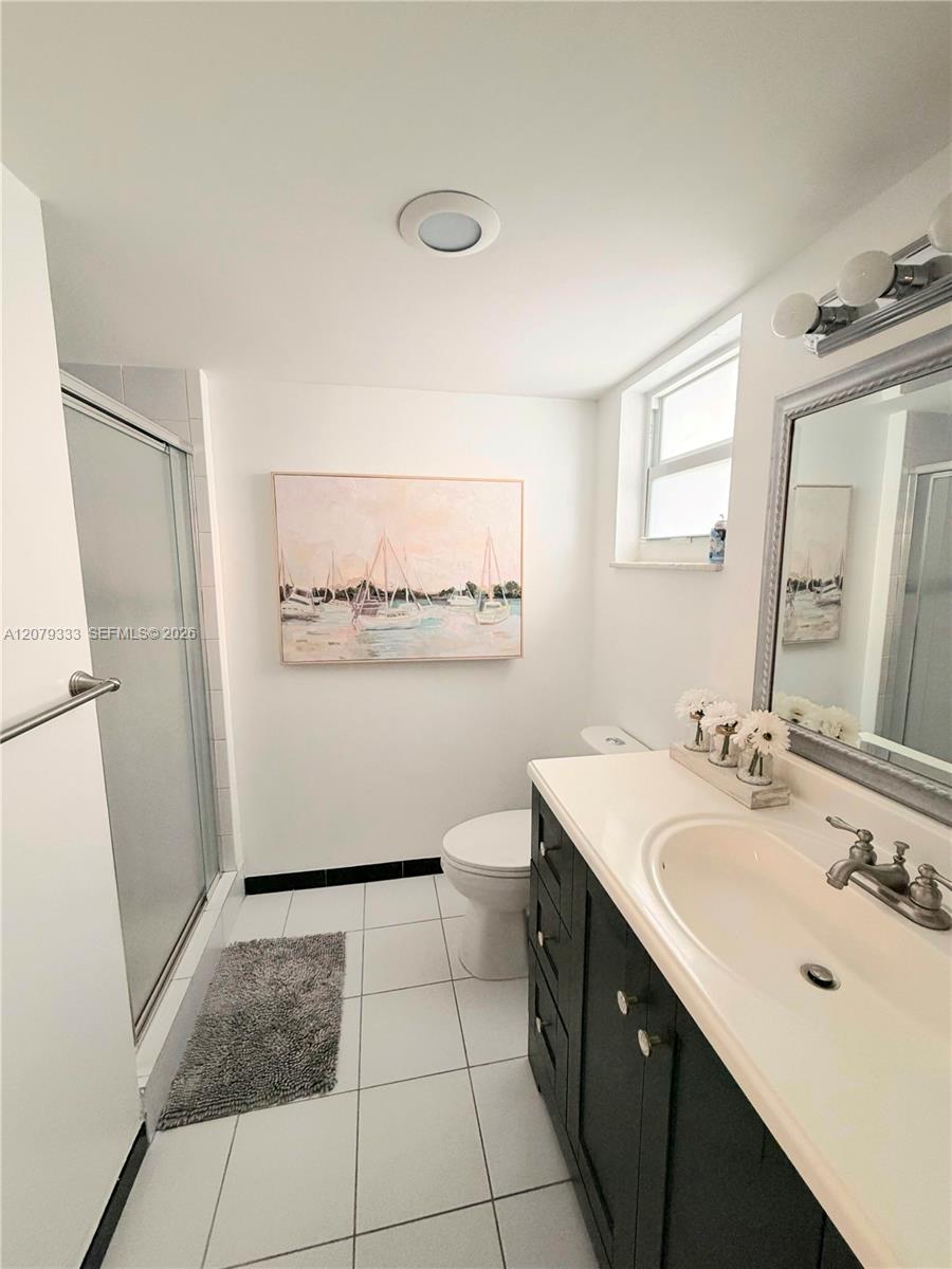 445 NE 195th St # 430 — Photo 4