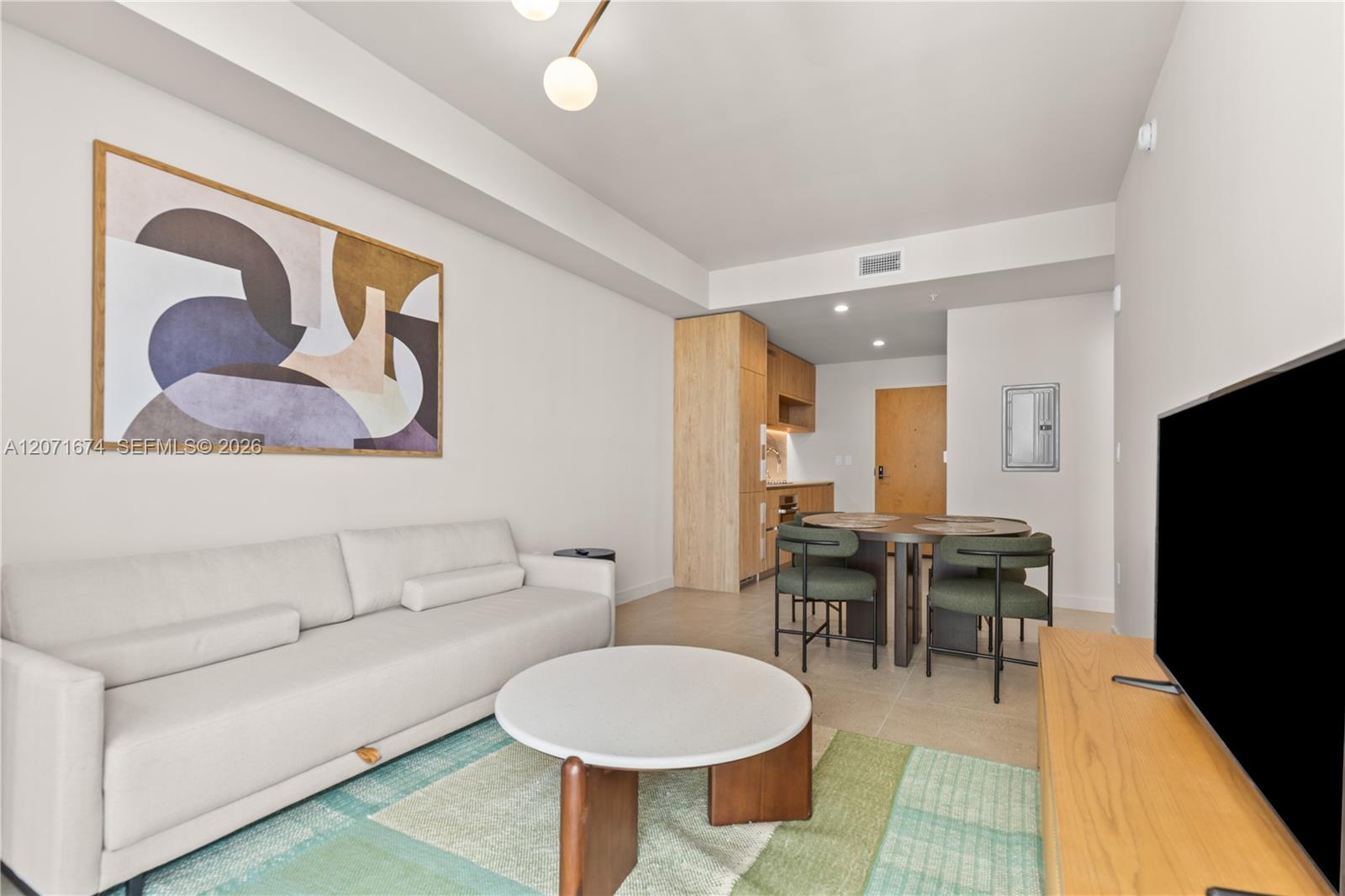 11 NE 6 ST # 3213, Miami FL 33132