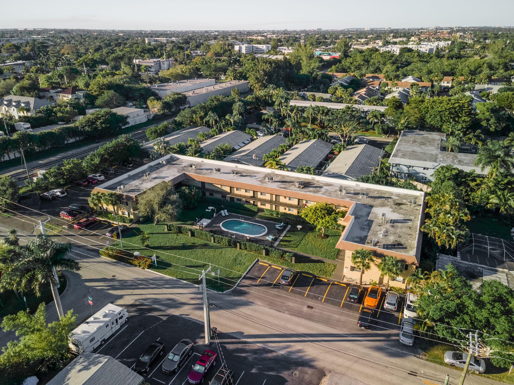 1401 NE 17th Court # 208, Fort Lauderdale FL 33305