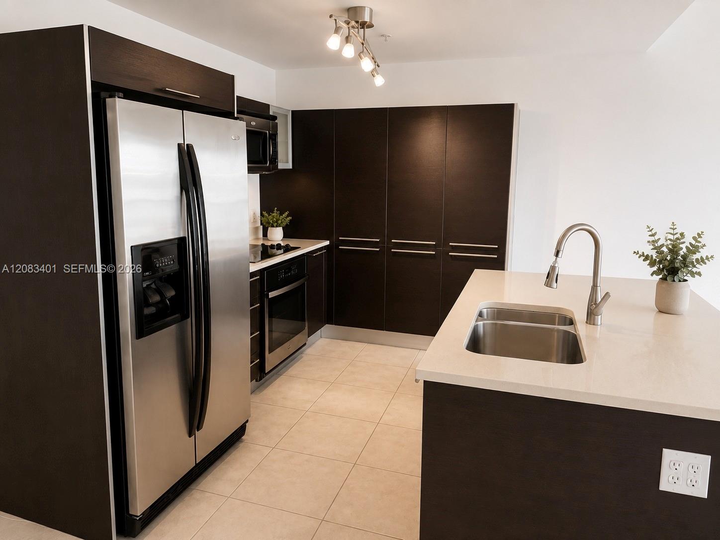 1900 N Bayshore Dr # 3007 — Photo 3