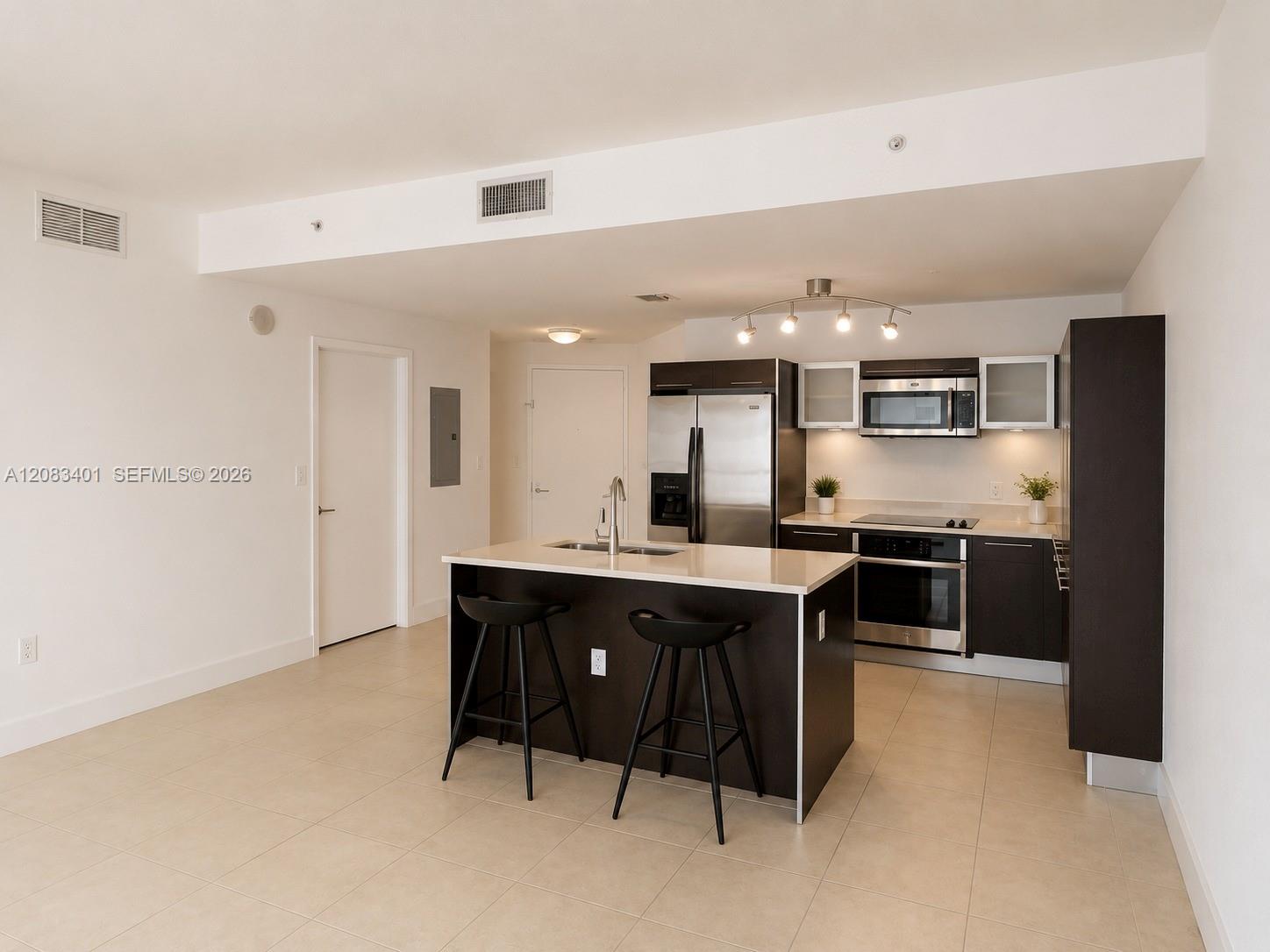 1900 N Bayshore Dr # 3007 — Photo 4