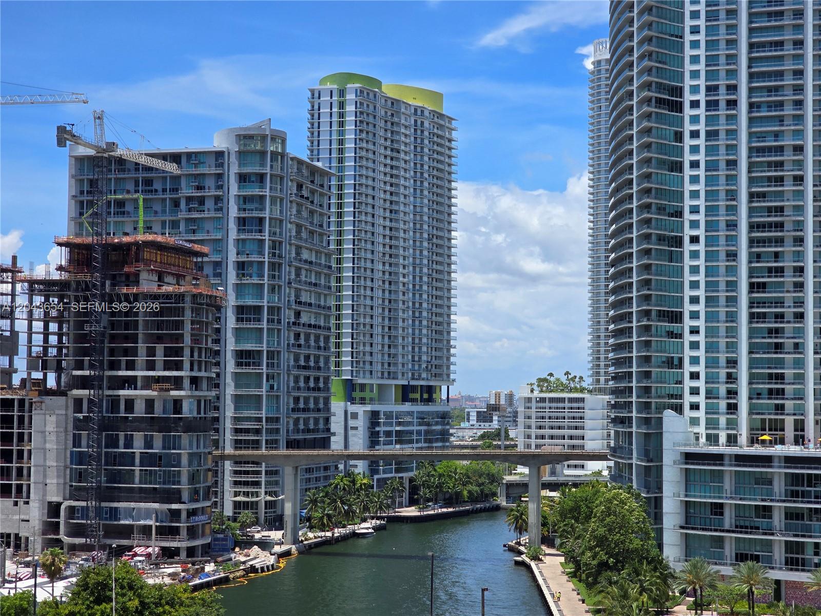 31 SE 5th # 1203, Miami FL 33131