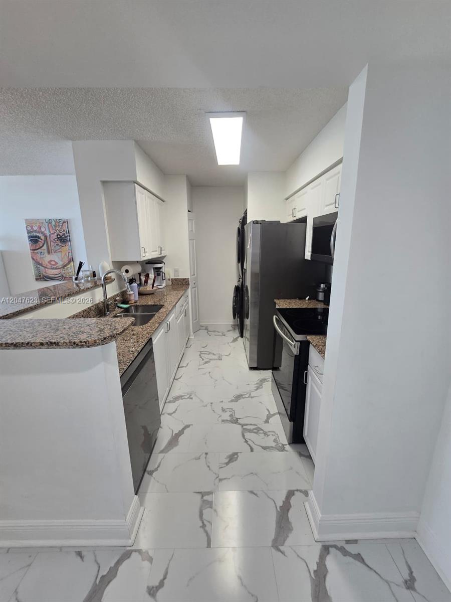 1155 Brickell Bay Dr # 1005 — Photo 5