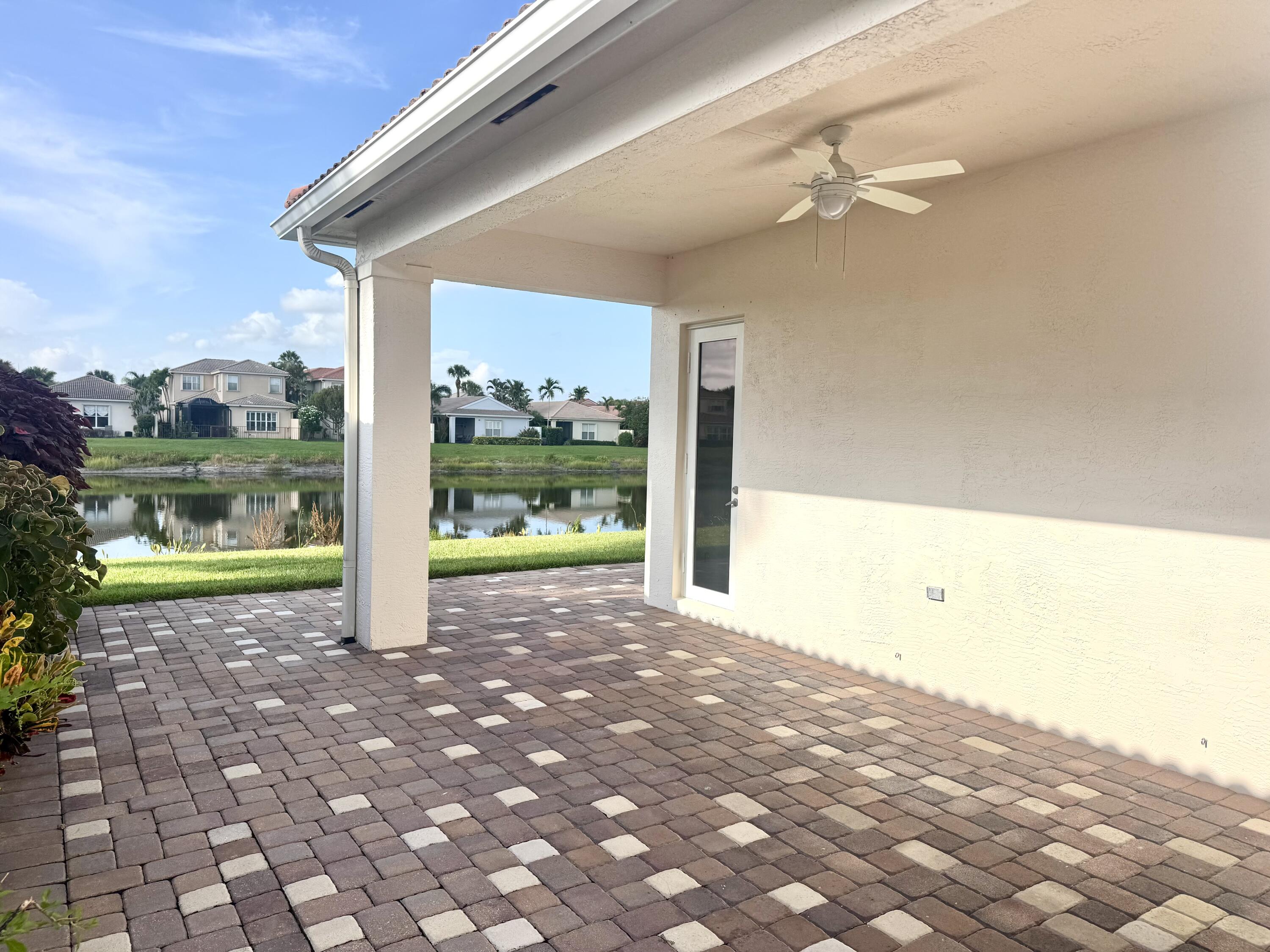 206 ISLE VERDE Way — Photo 4