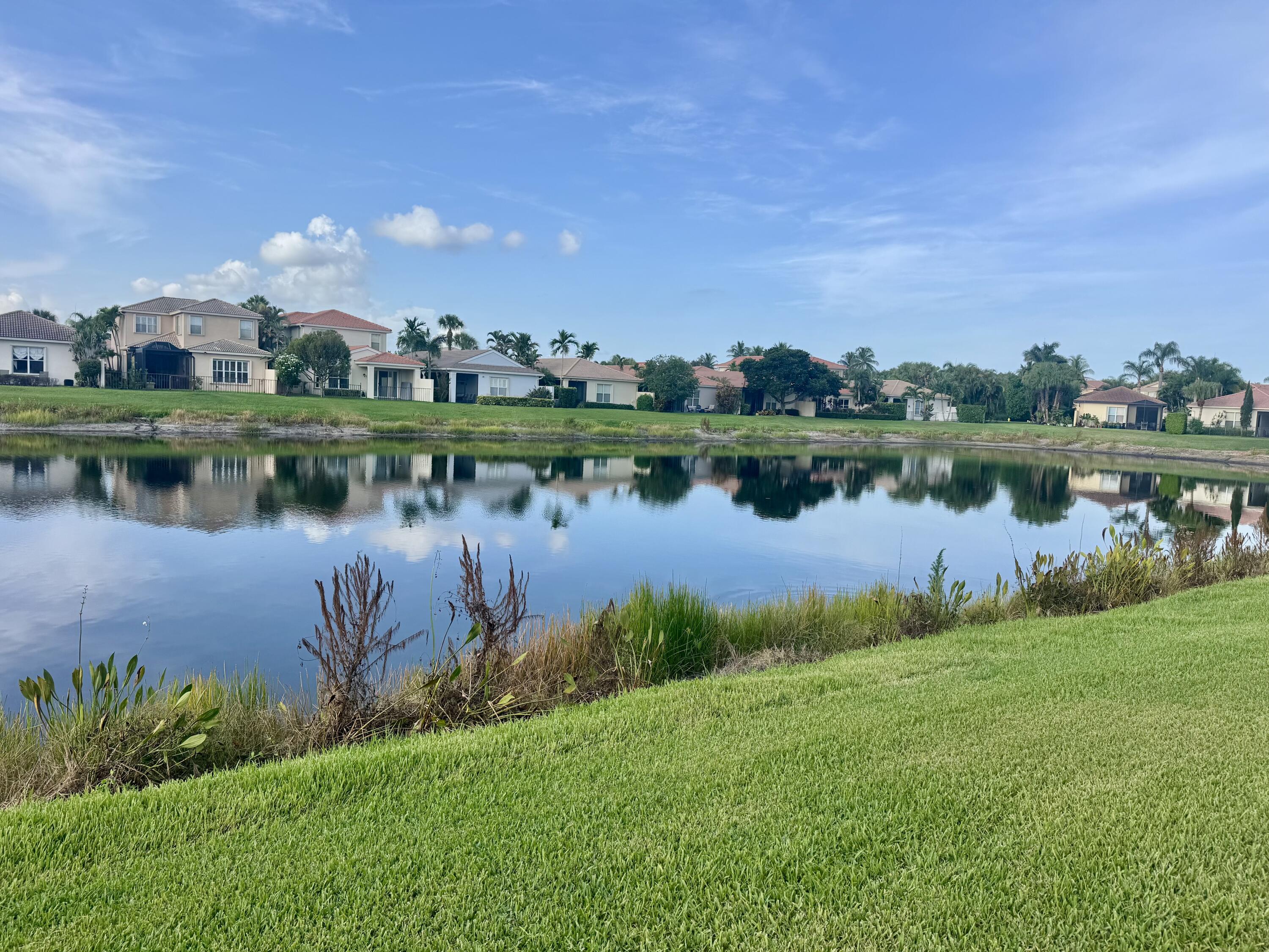 206 ISLE VERDE Way — Photo 2