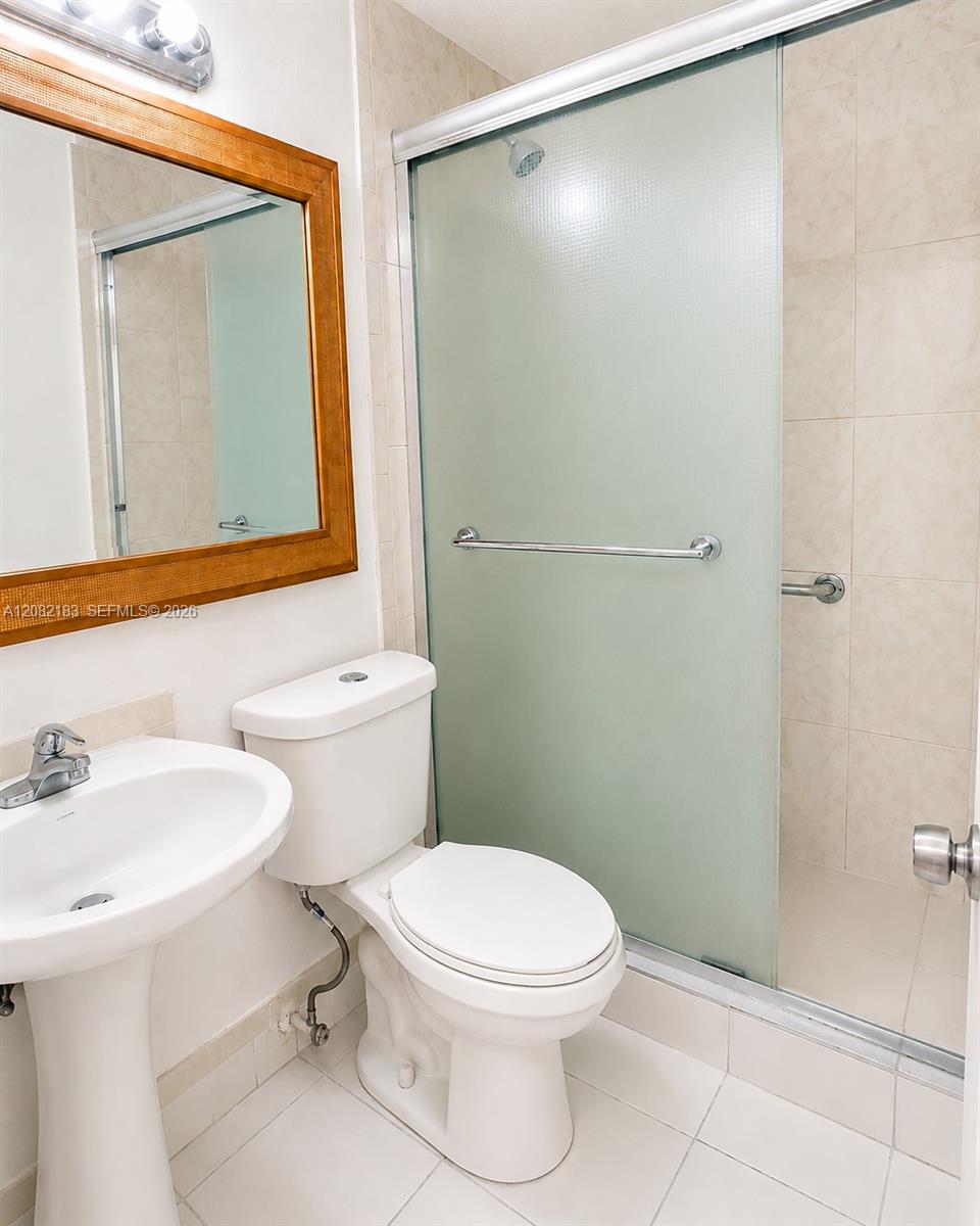 1811 SW 107th Ave # 2303 — Photo 4