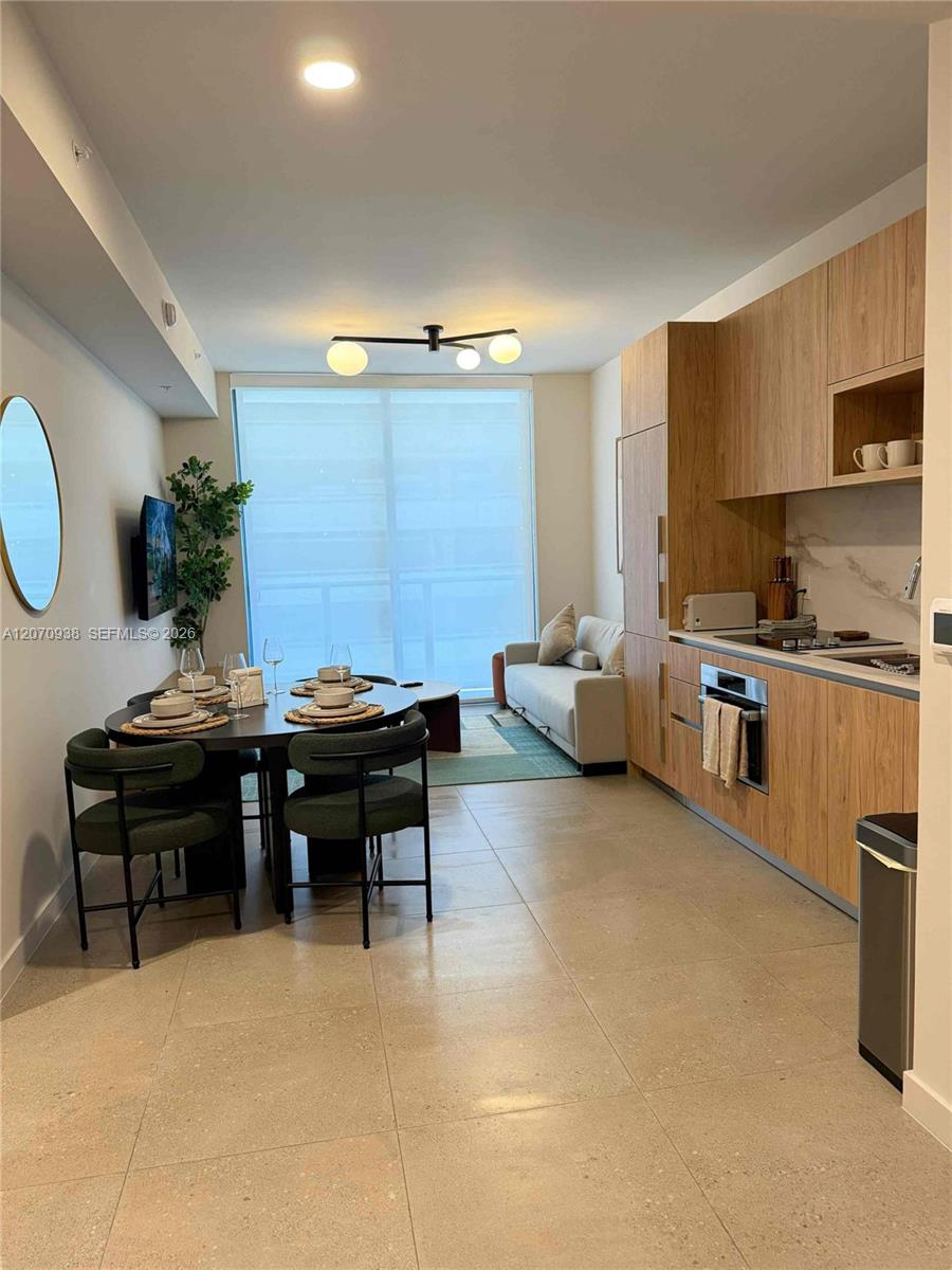 11 NE 6th St # 705 View 5