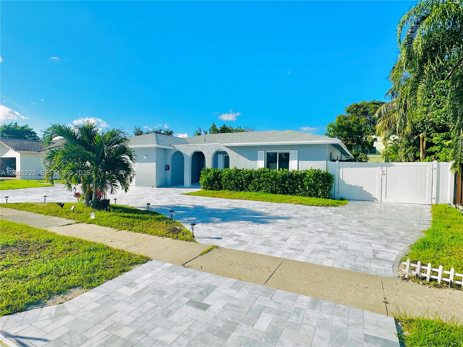 1545 NW 11th St — Photo 3