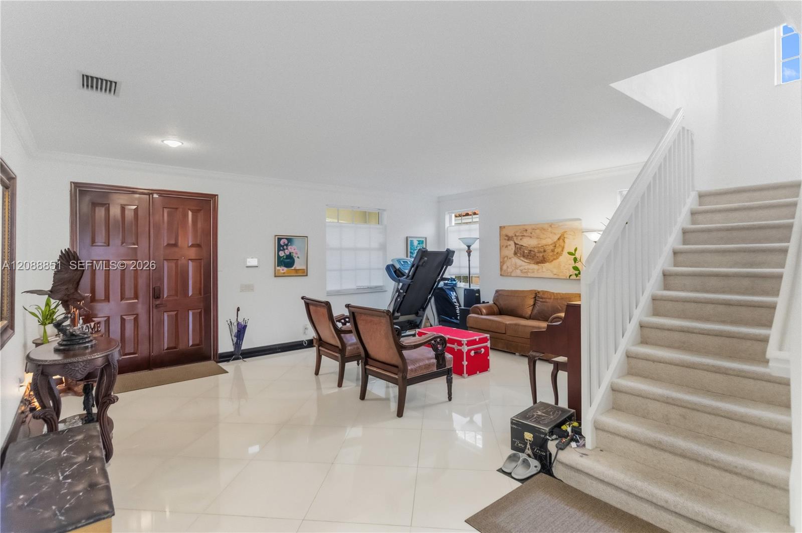 1642 Blue Jay Cir — Photo 4