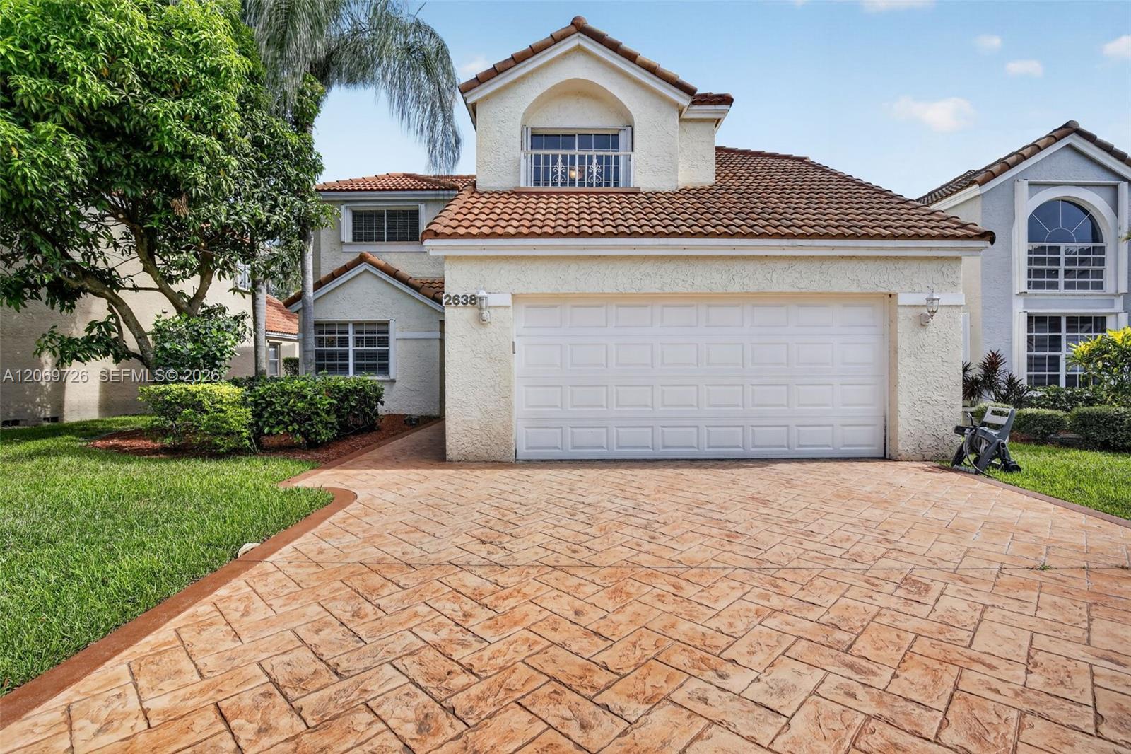 2638 Oak Park Cir — Photo 2