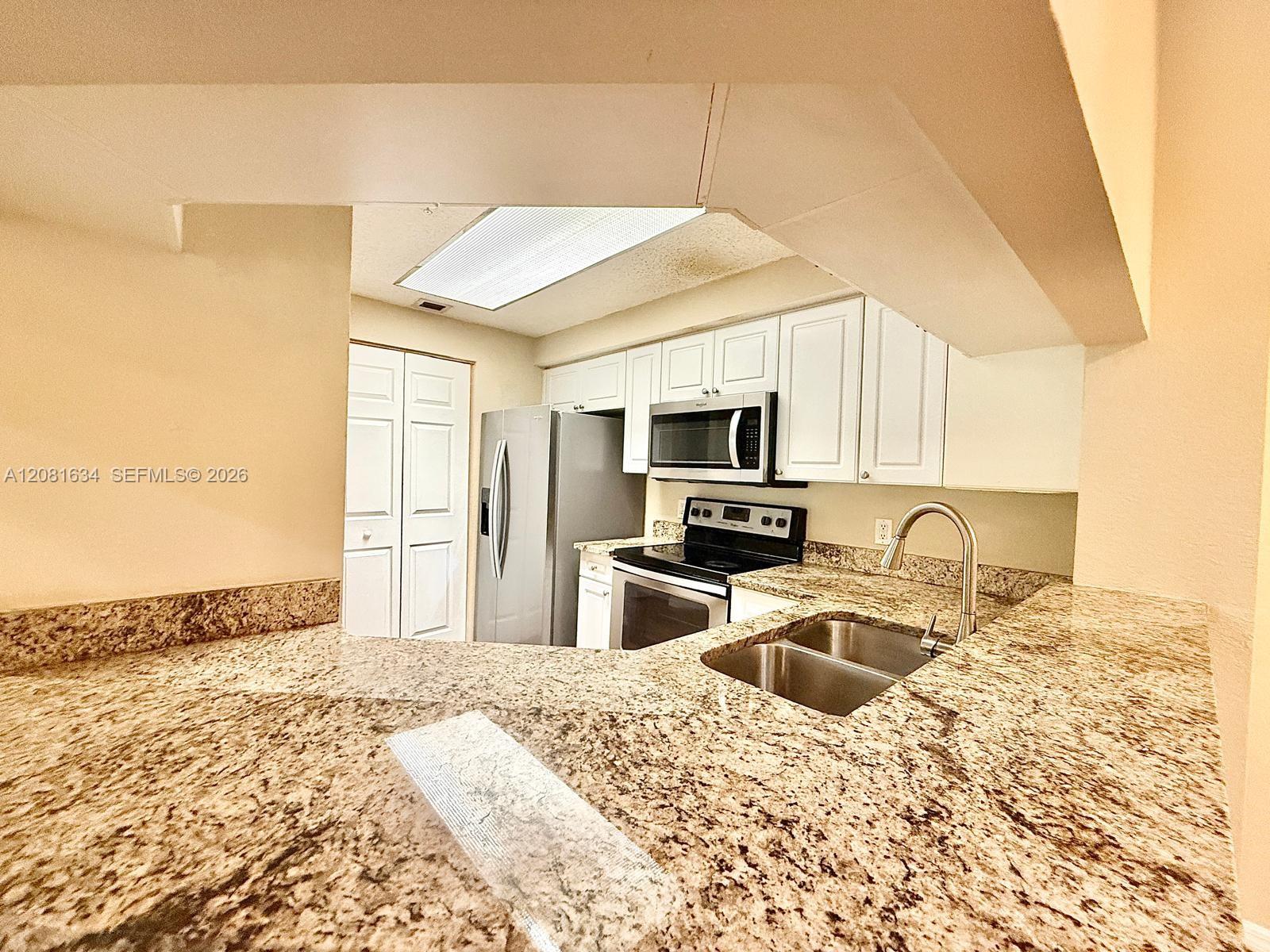 3023 Alcazar Pl # 201 — Photo 4