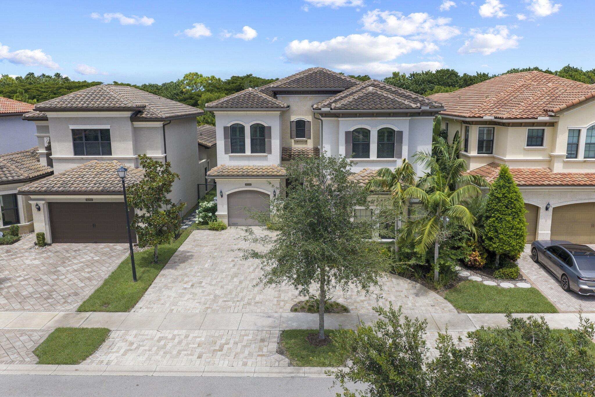 16238 Cabernet Drive — Photo 3