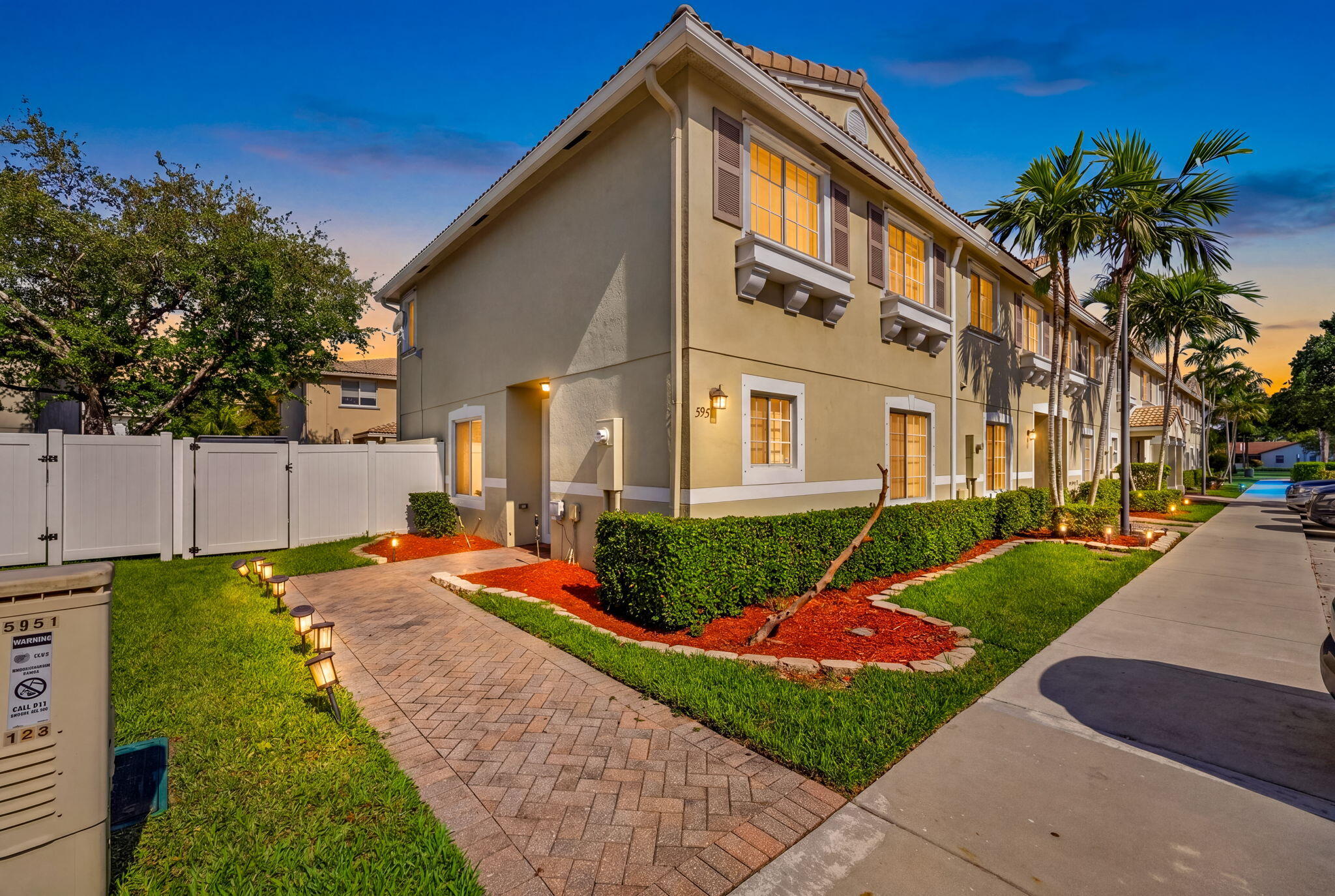 5951 Manchester Way, Tamarac FL 33321