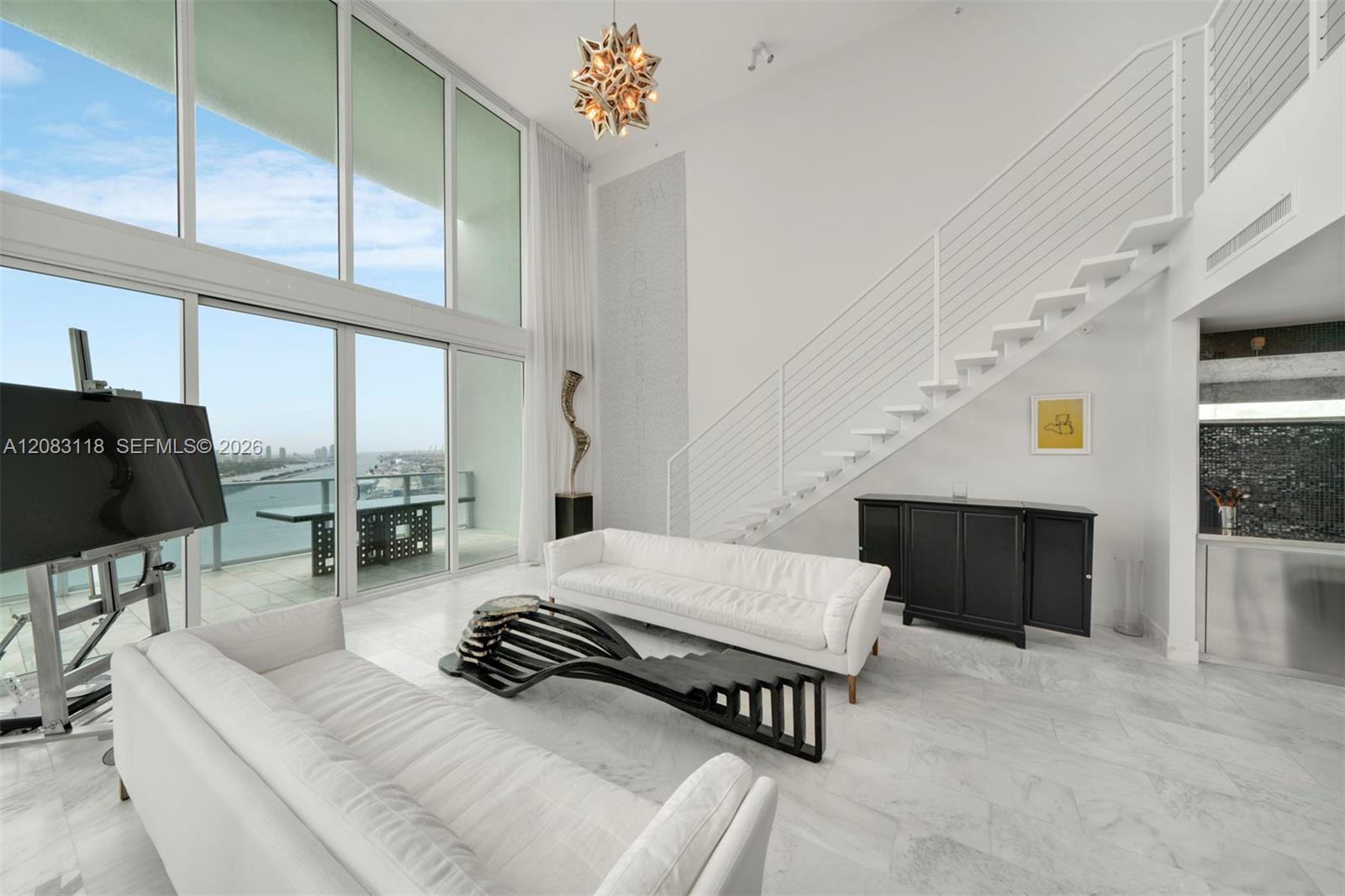 1040 Biscayne Blvd # 3304 — Photo 2