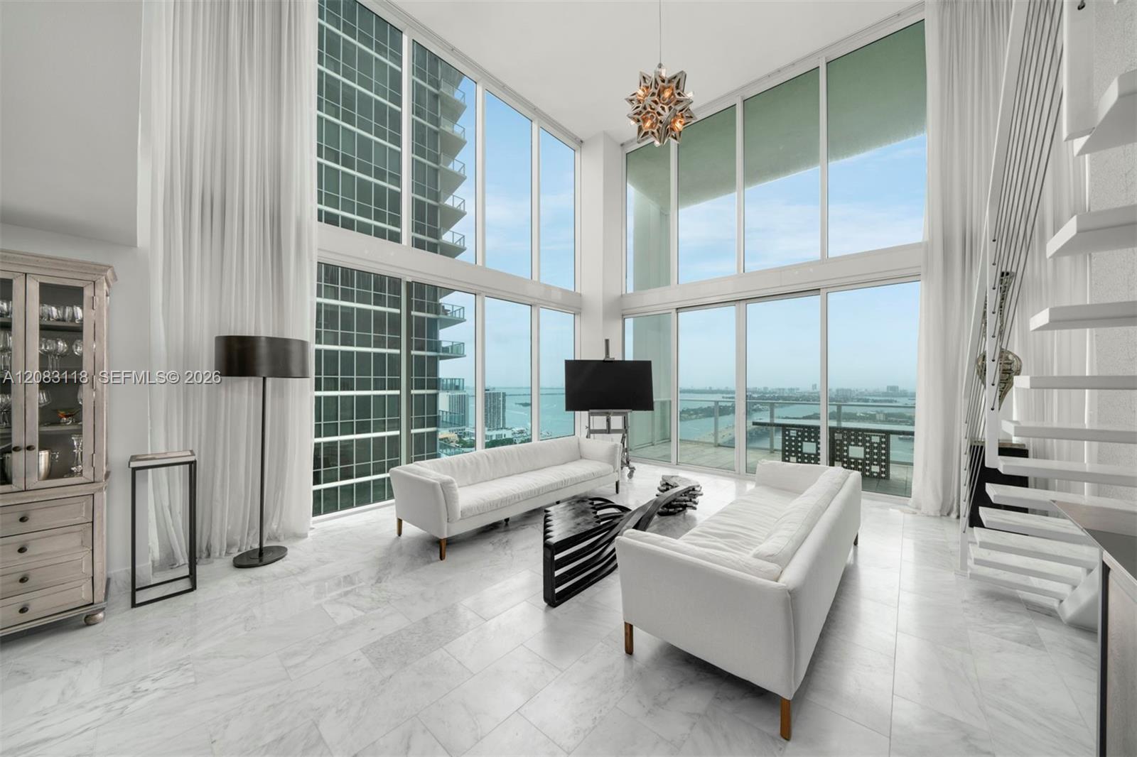 1040 Biscayne Blvd # 3304 — Photo 4