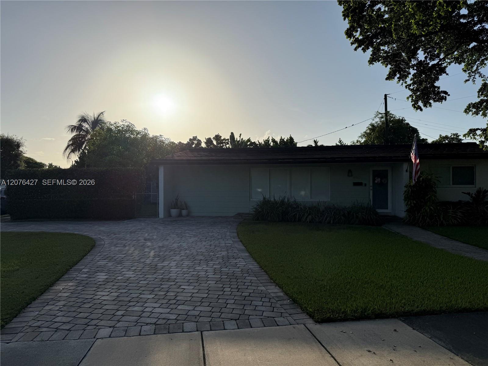 4901 SW 95th Ct — Photo 4