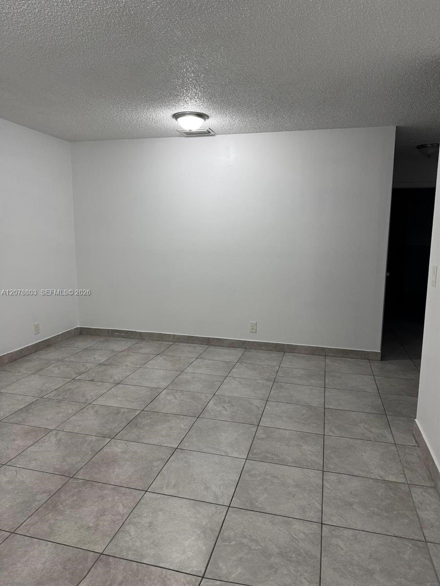 1746 N 3rd Ave N # 3 — Photo 4