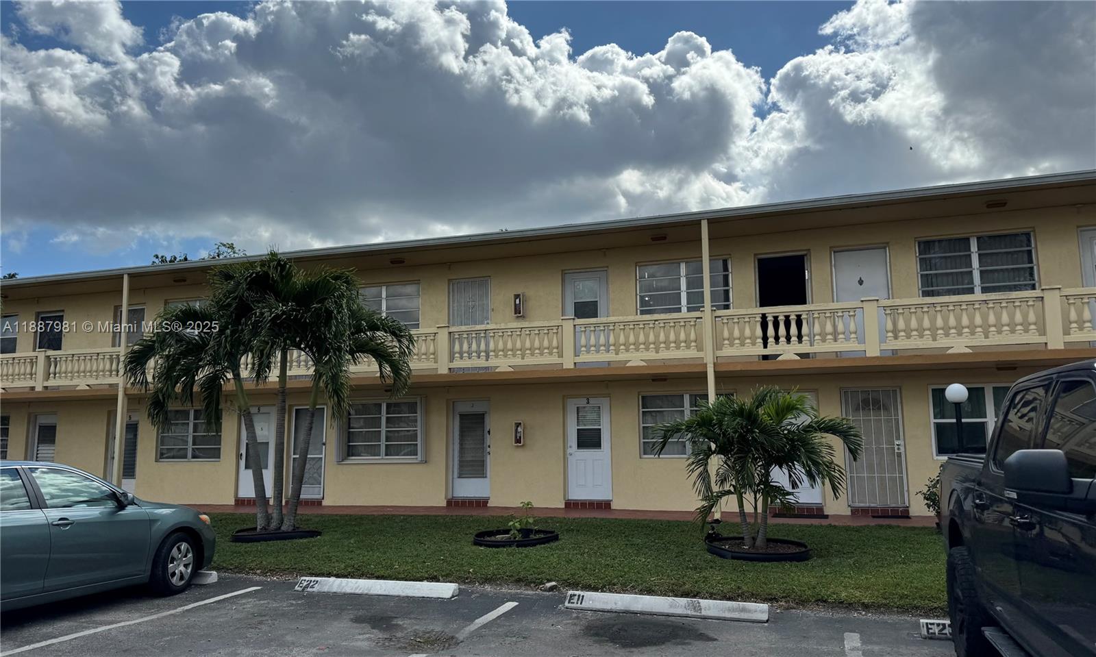 160 NE 203rd Ter # E31, Miami Gardens FL 33179