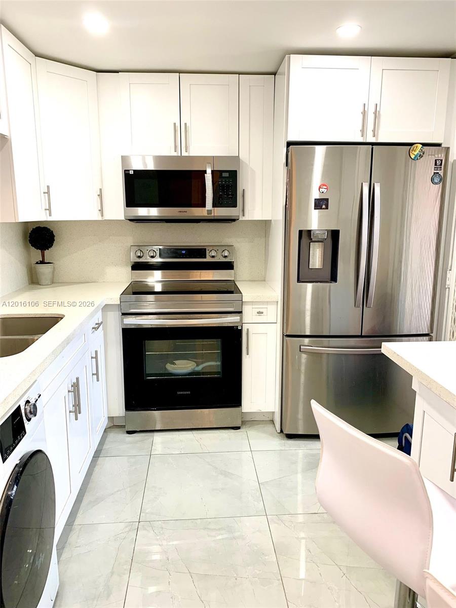 501 NE 14th Ave # 601 View 11