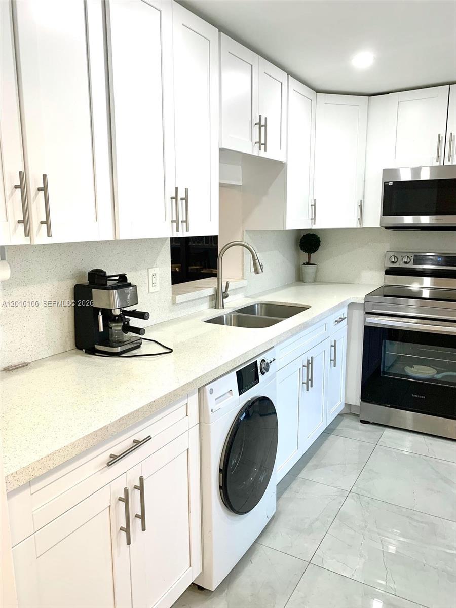 501 NE 14th Ave # 601 View 12