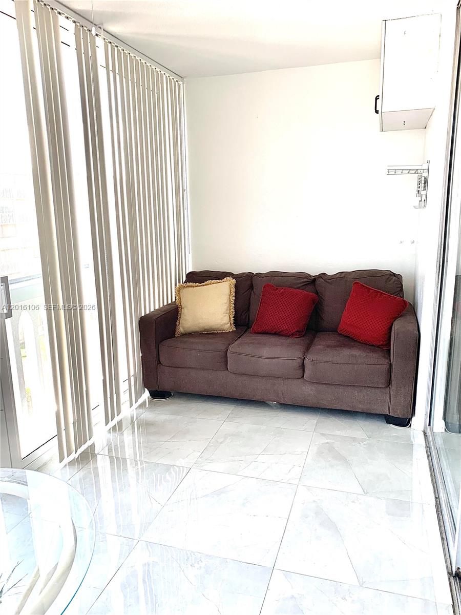 501 NE 14th Ave # 601 View 8