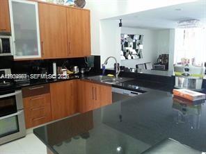 546 NE 199th Ln # 4W — Photo 5
