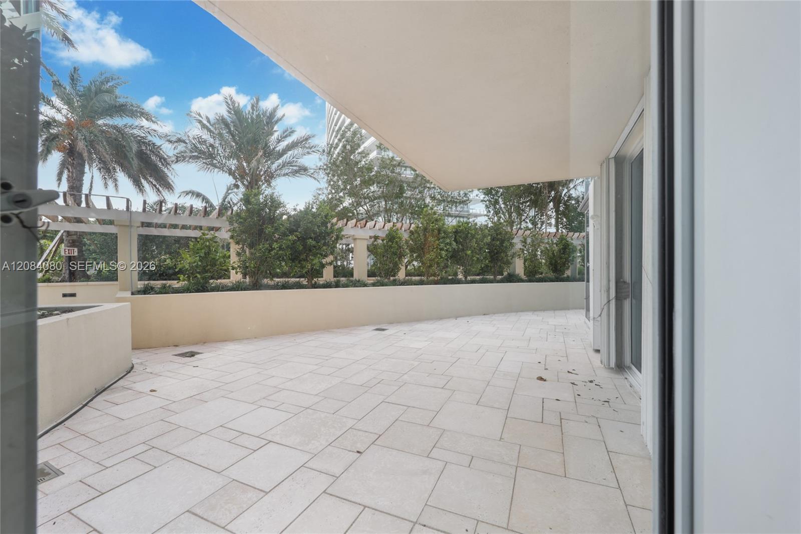 300 S Pointe Dr # 303 — Photo 3
