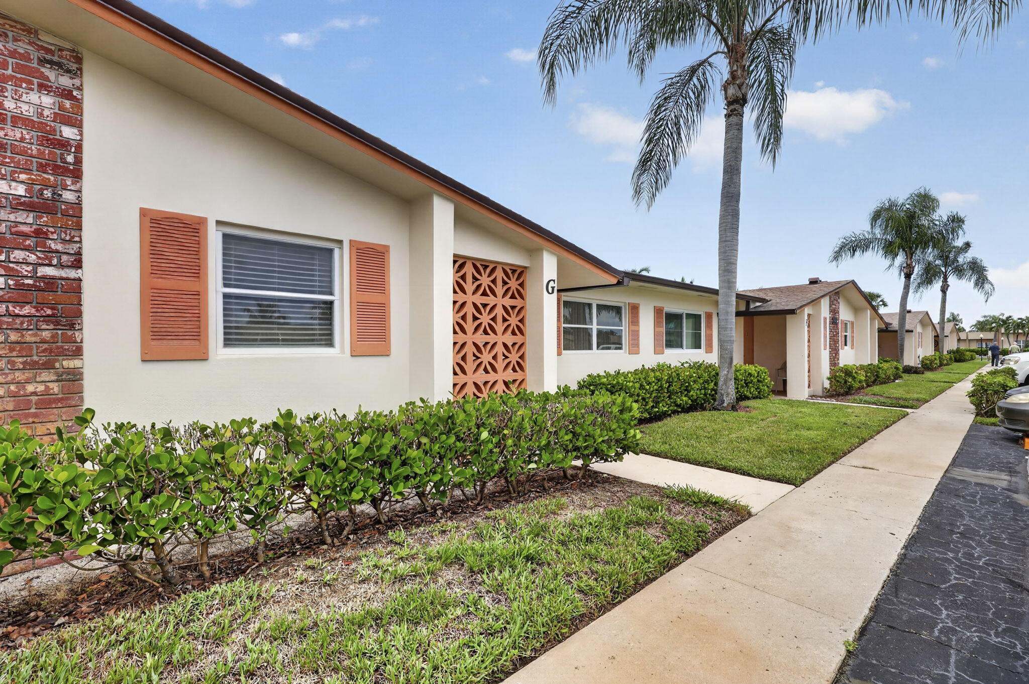 2990 Crosley Drive E # G — Photo 3