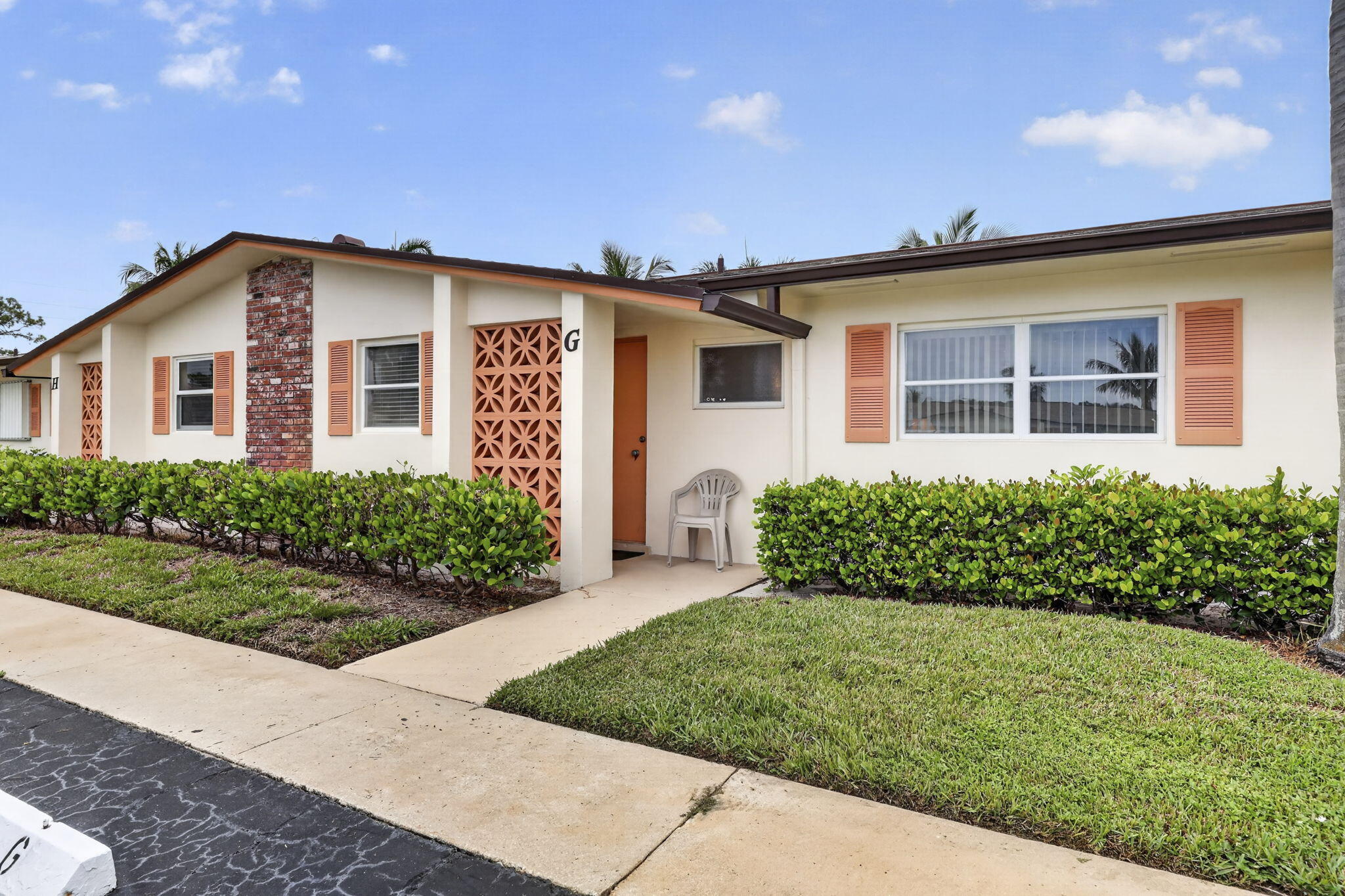 2990 Crosley Drive E # G — Photo 2