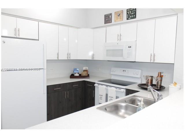 2601 NW 16th St Rd # 718 — Photo 3