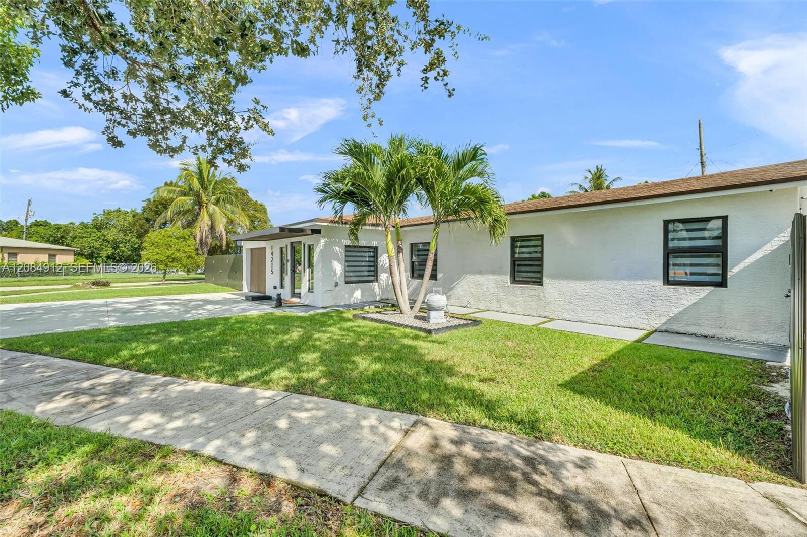 14215 Jackson St — Photo 4
