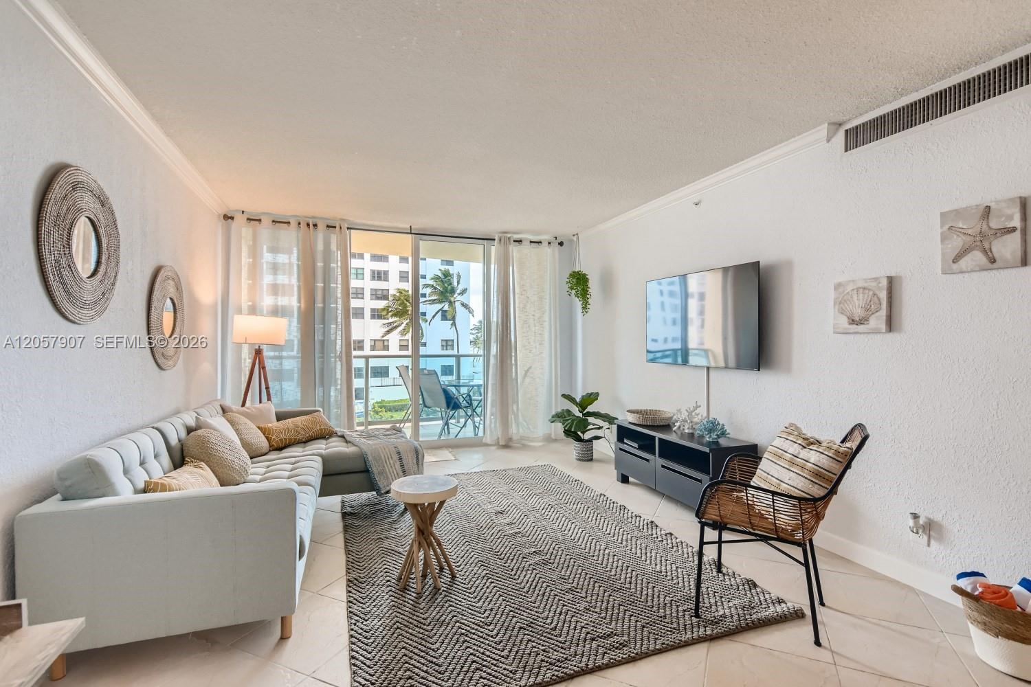 2501 S Ocean Dr # 308, Hollywood FL 33019