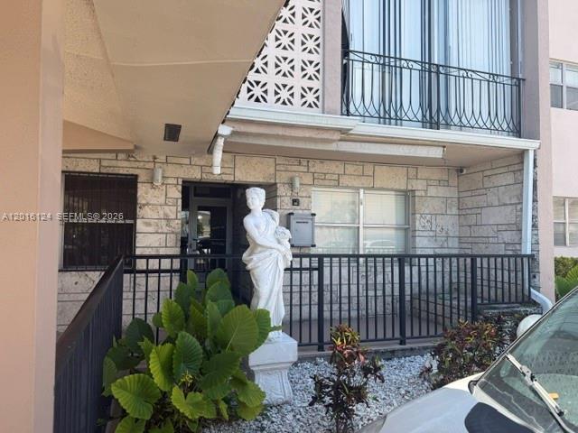3640 NW 9th St # 201, Miami FL 33125