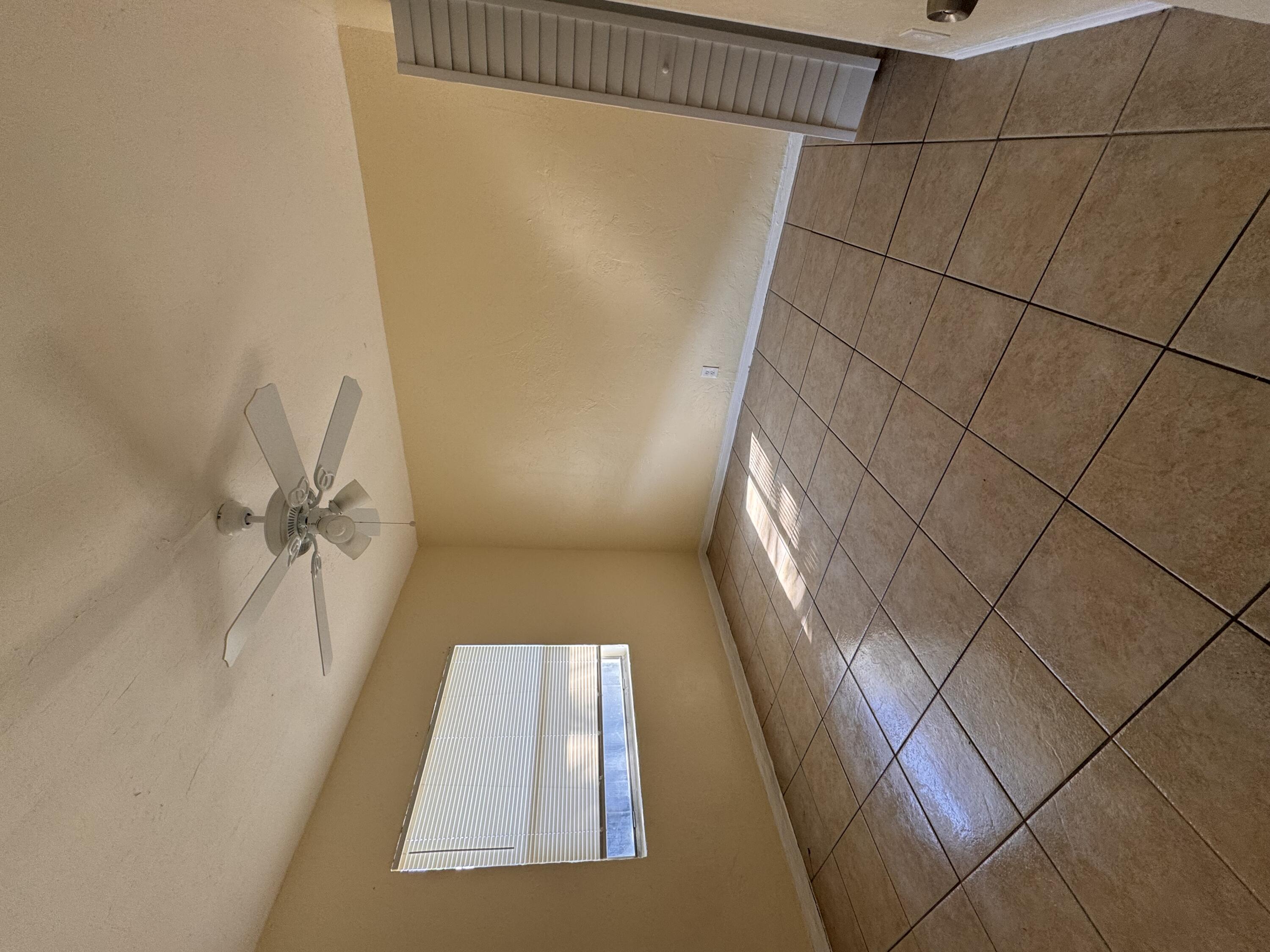 825 NW 10TH Terrace # 13 — Photo 4