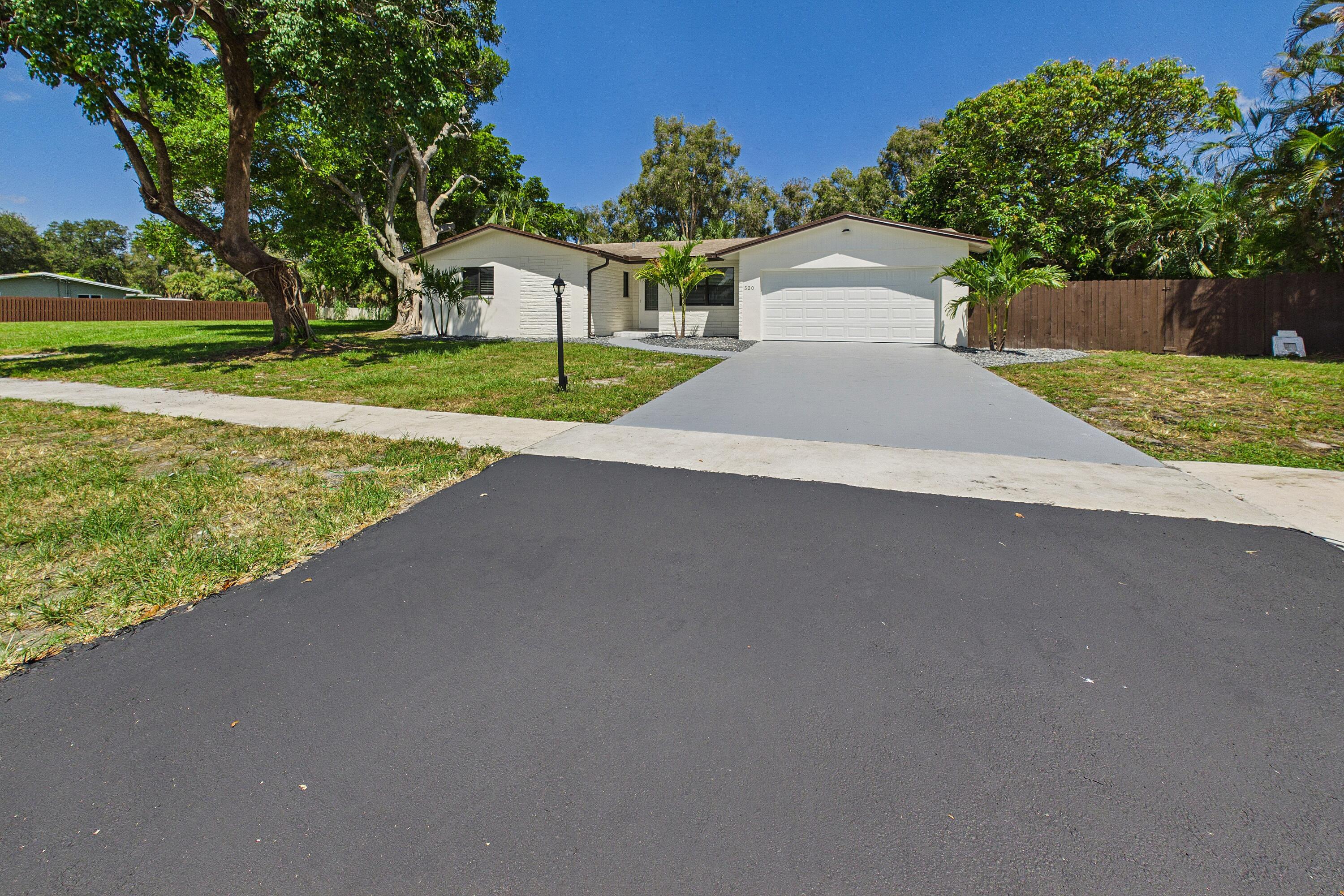 520 NW 43RD Avenue — Photo 2