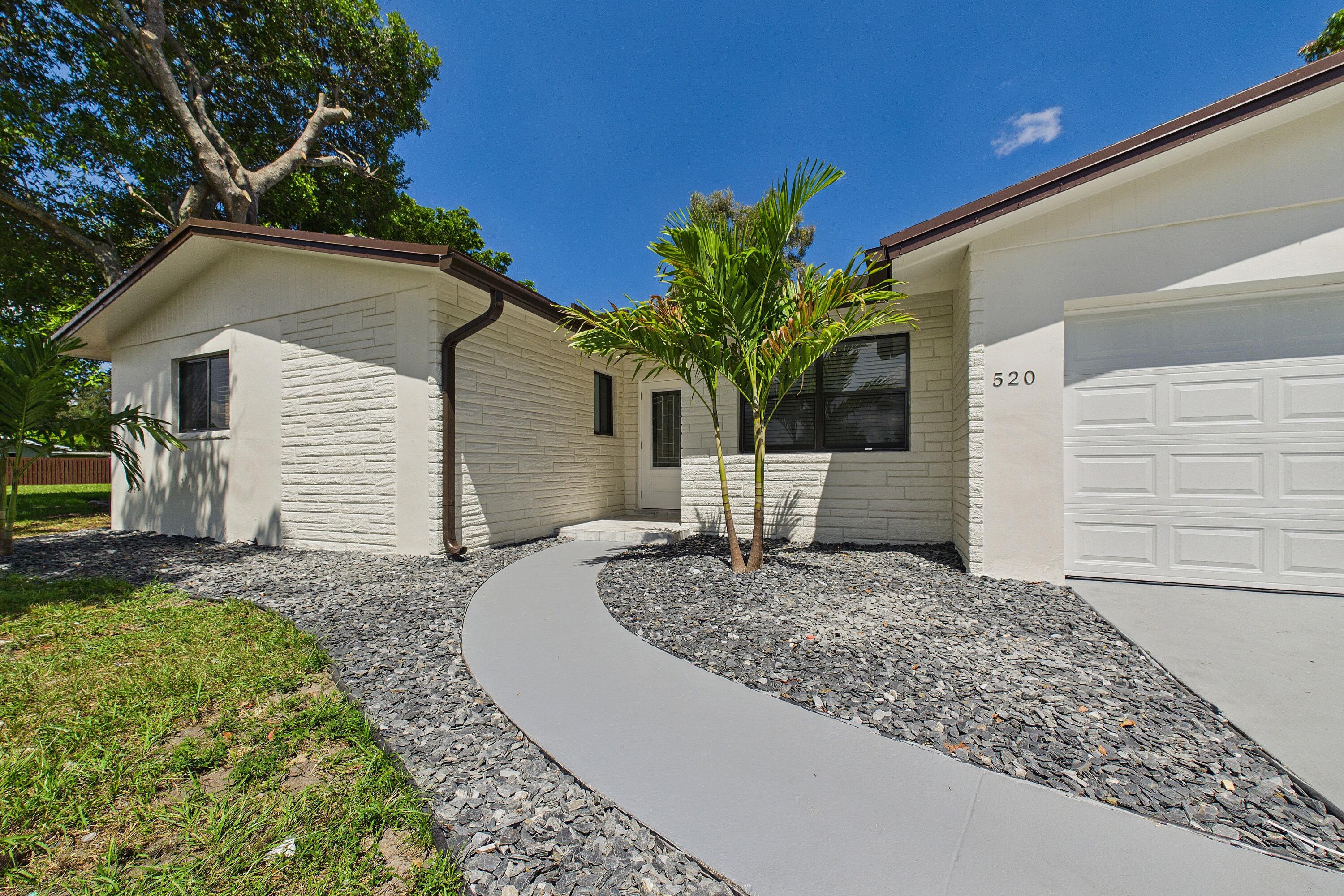 520 NW 43RD Avenue — Photo 4
