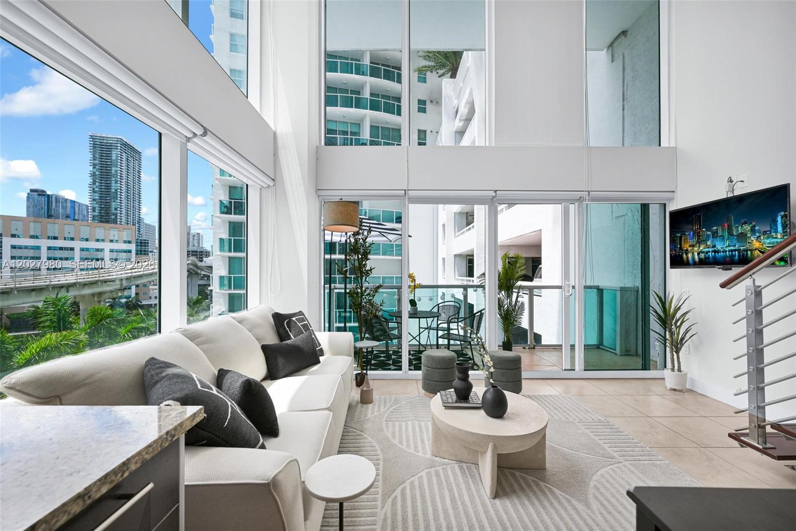 41 SE 5th St # 517, Miami FL 33131
