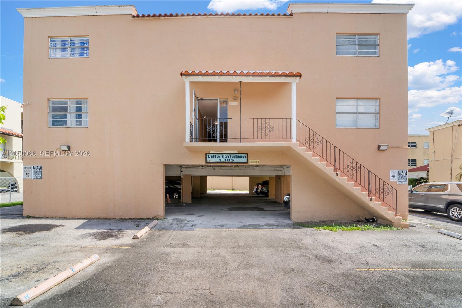 1305 W 53rd St # 420 View 1