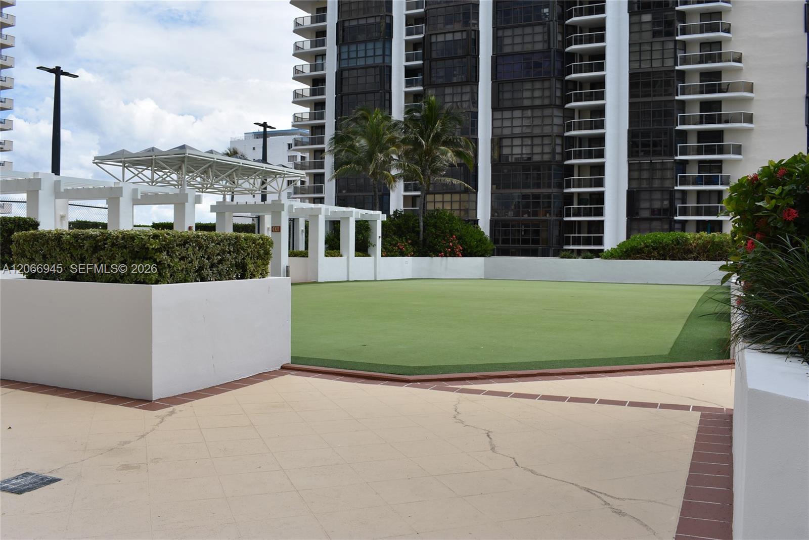 6365 Collins Ave # 3804, Miami Beach FL 33141
