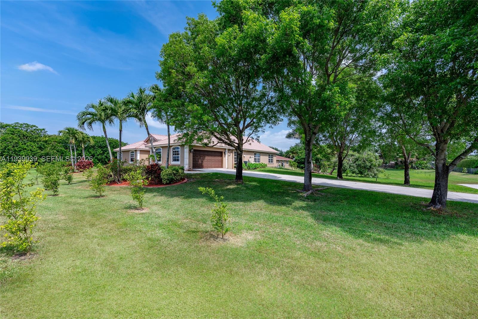 12851 Luray Rd, Southwest Ranches FL 33330