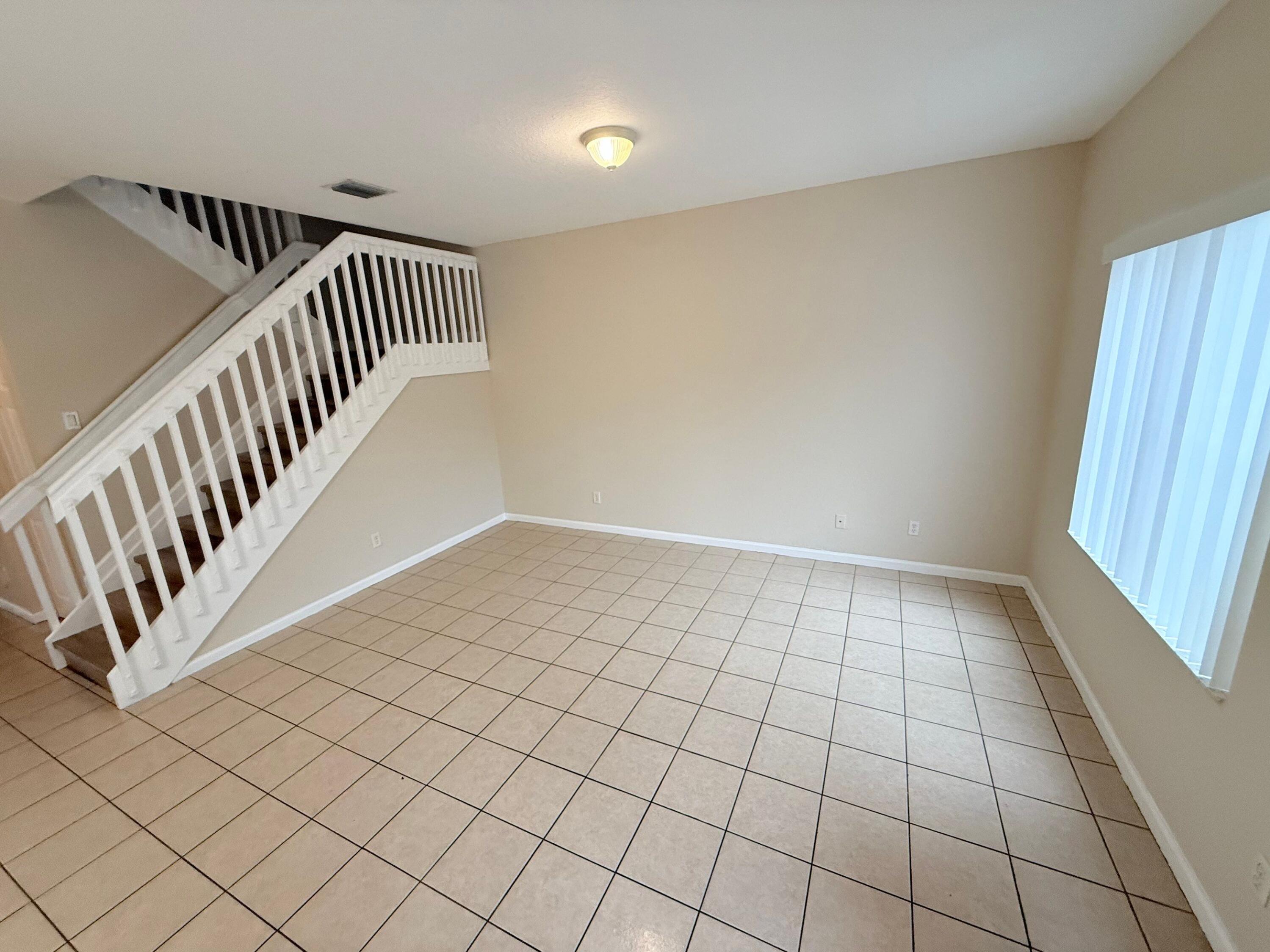 905 N SANTA CATALINA Circle # 905, North Lauderdale FL 33068