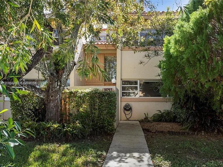 14293 Kendale Lakes Cir # 14293, Miami FL 33183