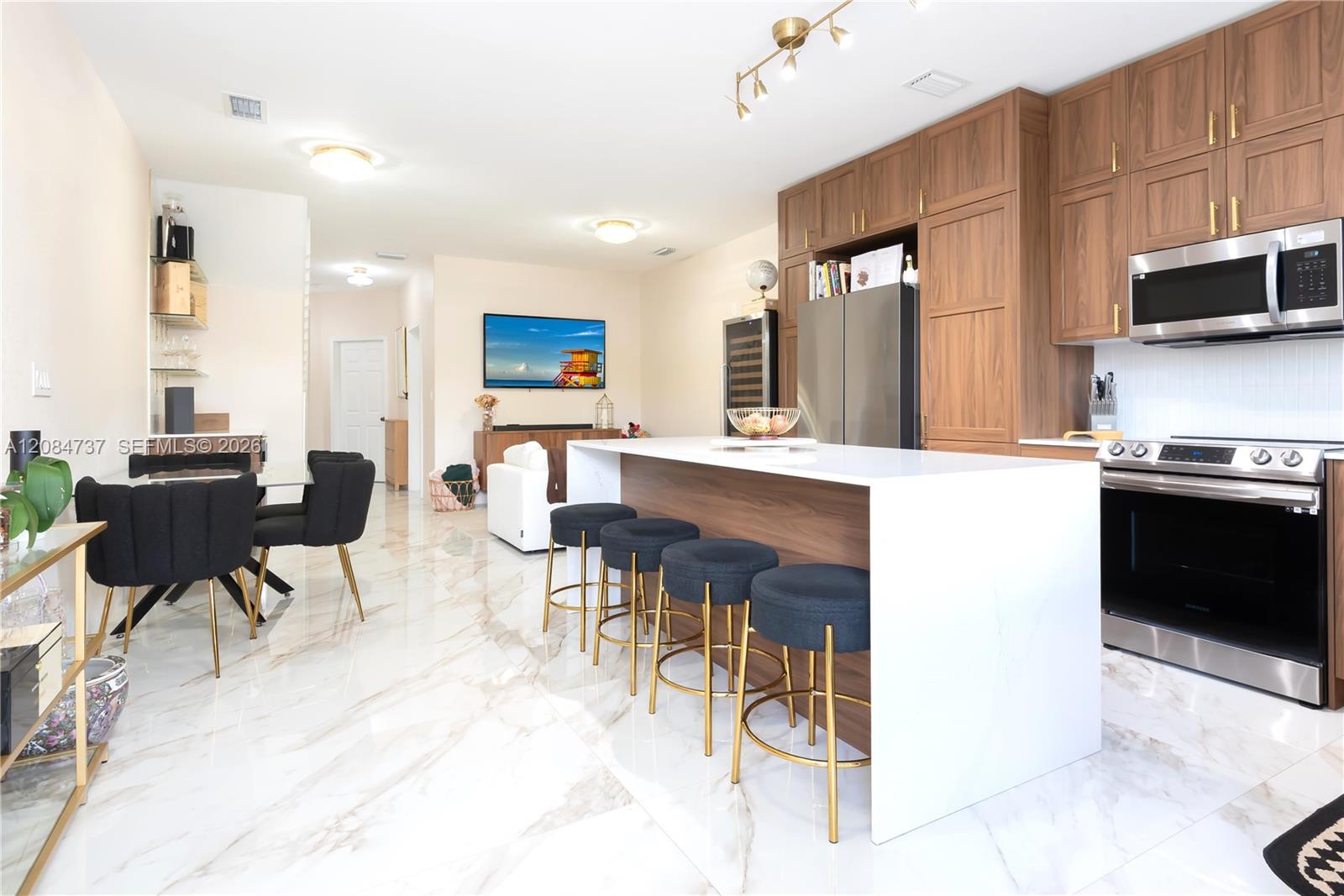 5470 NW 107th Ave # 801 — Photo 5