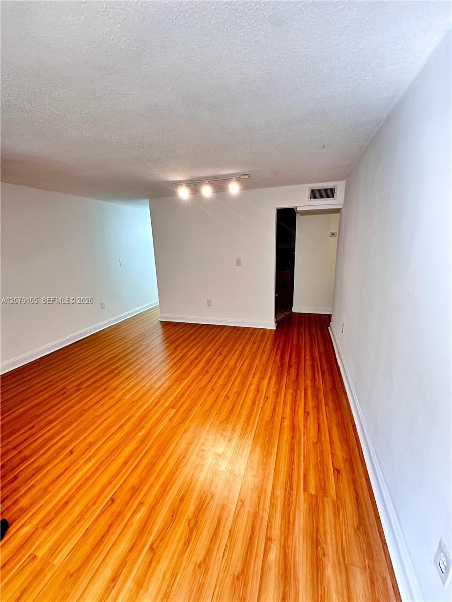 2498 SW 17th Ave # 4308 — Photo 2