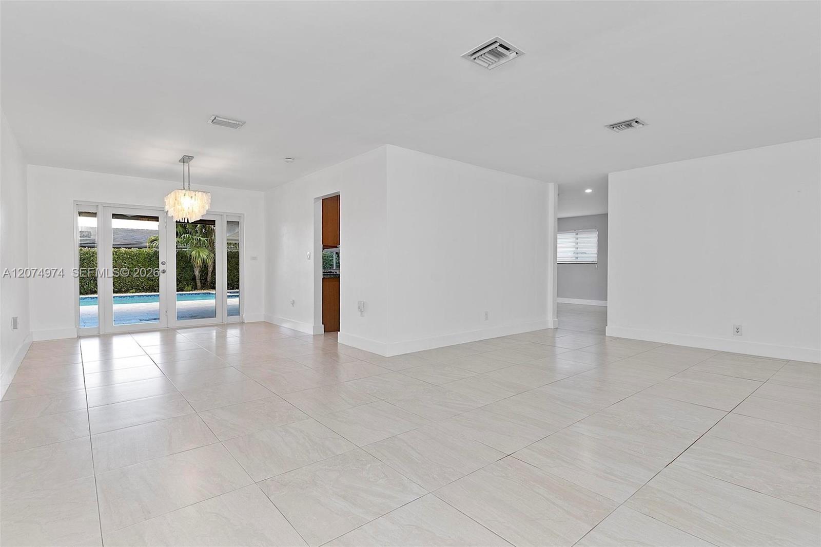 6305 SW 93rd Pl # 6305 — Photo 3
