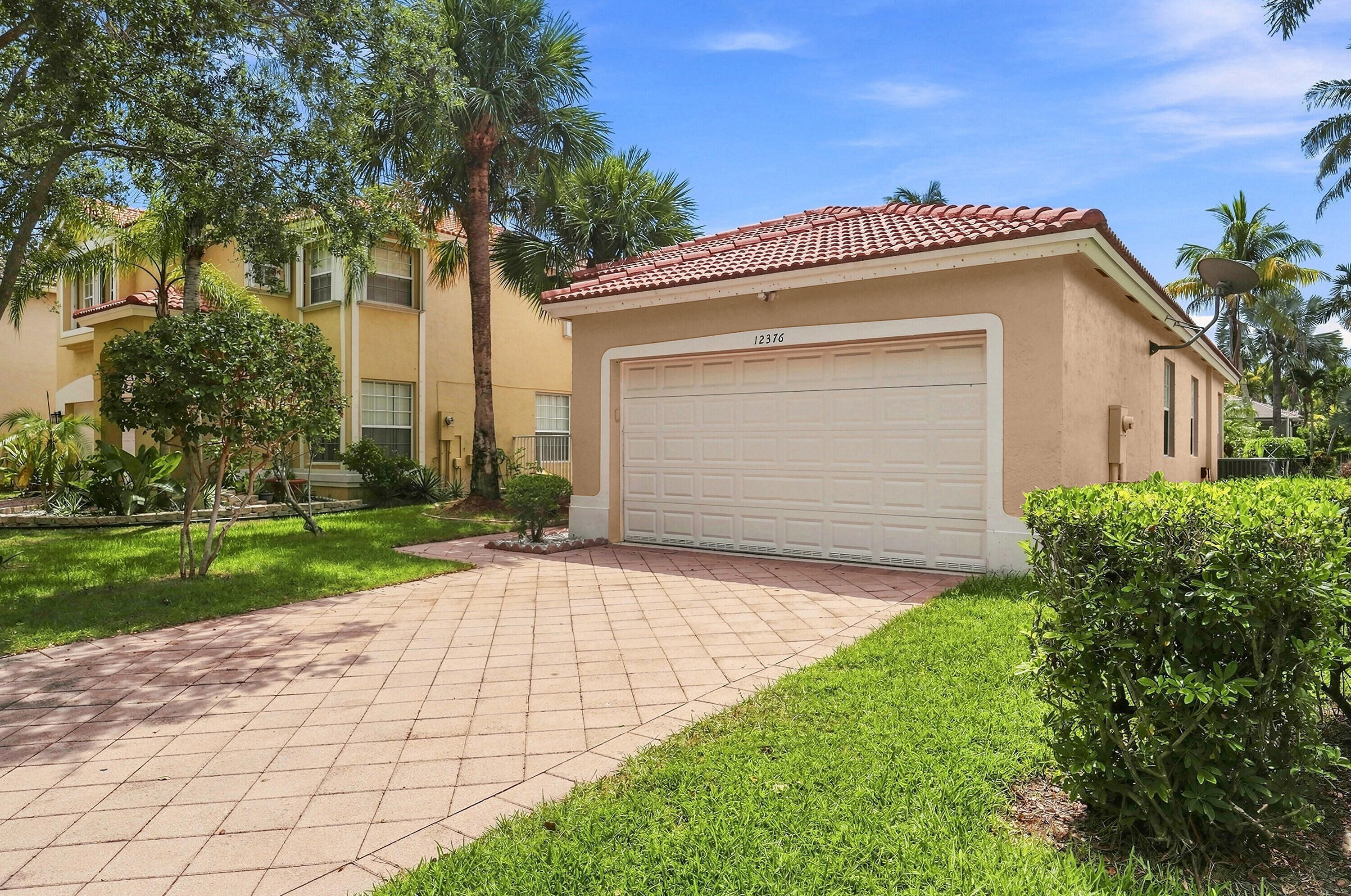 12376 NW 53RD Street — Photo 2