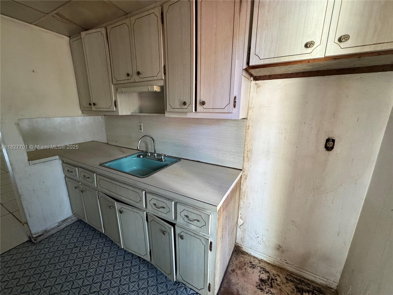 270 NE 191st St # 108 — Photo 5