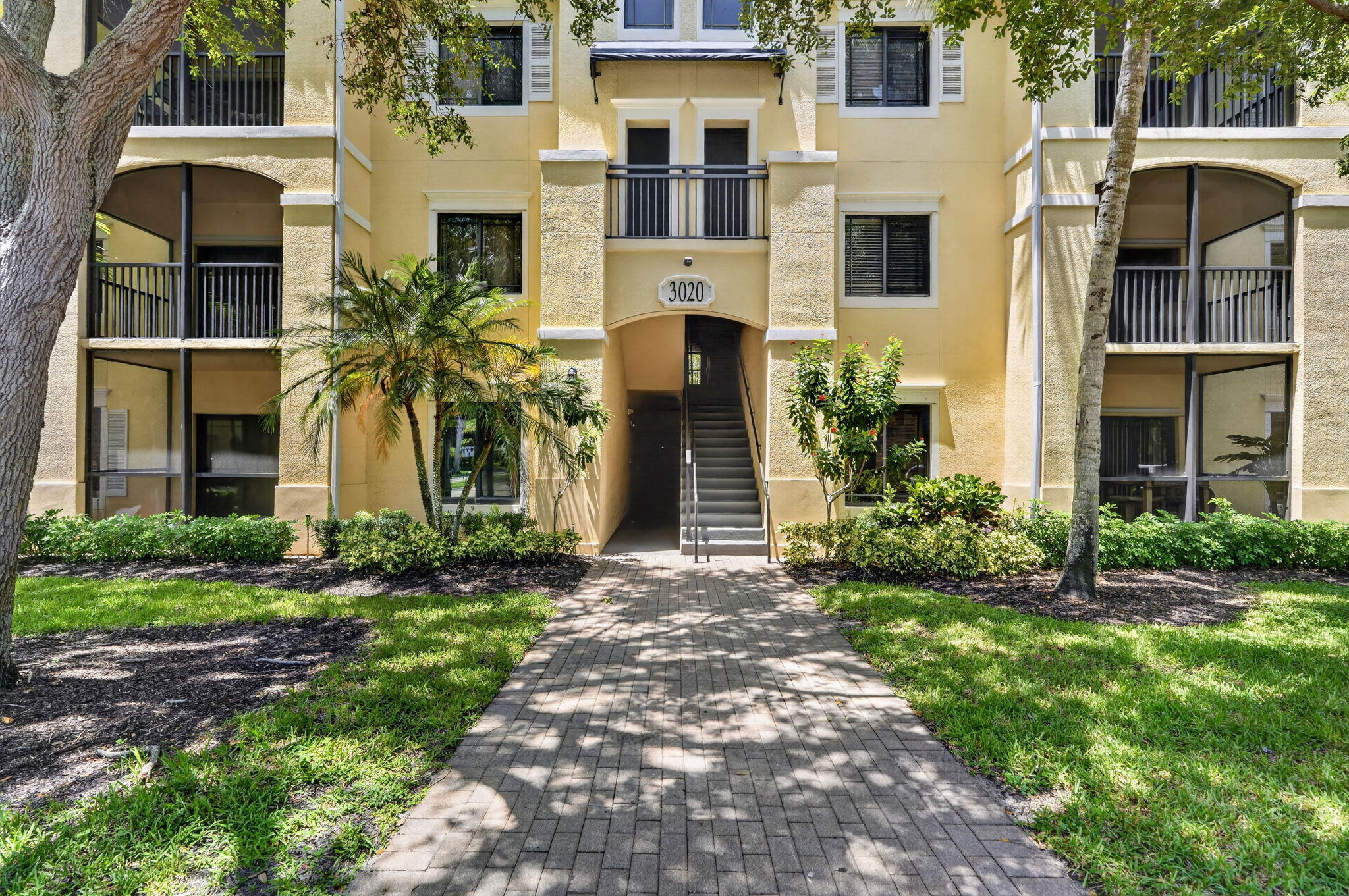 3020 Alcazar Place # 308, Palm Beach Gardens FL 33410